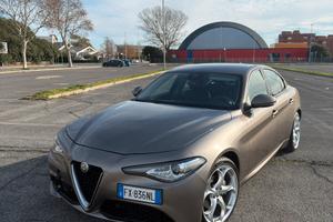 Alfa Romeo Giulia Executive tagliandata