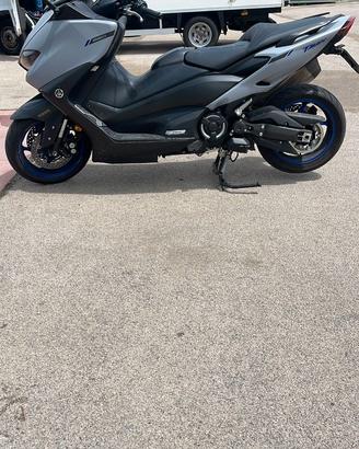 tmax 560