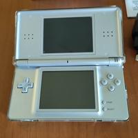 Nintendo DS Lite +R4+Giochi