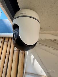 Videocamera di sicurezza esterna tp-link tapo wifi