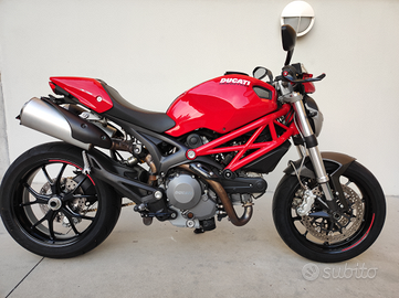 Ducati Monster 796