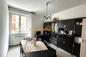 Appartamento di 100 m² con 4 locali e posto auto a