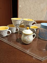 6 tazze, contenitore in vetro e  per tisana