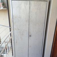 Armadio in metallo
