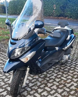Piaggio XEvo 250(2008) – Solo 26000 km – accessori