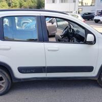 FIAT PANDA 4X4 JTD 75 CV DEL 2013