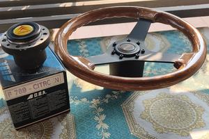 Volante d'epoca in legno O.B.A.