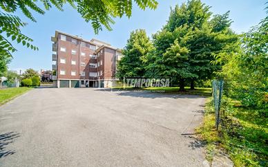 CASTELLETTO SOPRA TICINO - QUADRILOCALE CON BOX