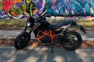 Ktm duke 690