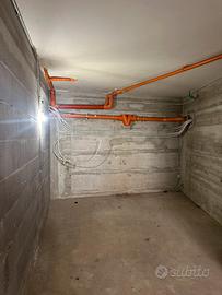 Garage per mezzi a 2 ruote, coperto e sicuro