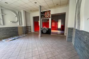 NEGOZIO A PIOSSASCO