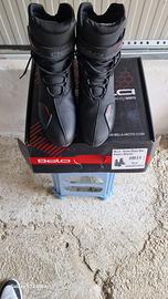 Stivaletto sportivo per moto