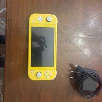Nintendo switch light gialla