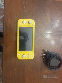 Nintendo switch light gialla