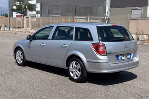 Opel Astra 1.6 16V GPL,UNICO PROPRIETARIO