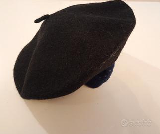 Cappello basco nero