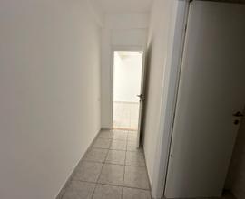 Negozio con doppio ingresso, zona centrale