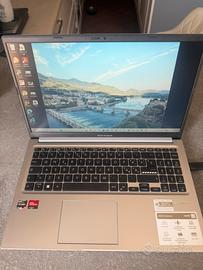 Notebook asus come nuovo ry 7 7730u ssd 512 16GB