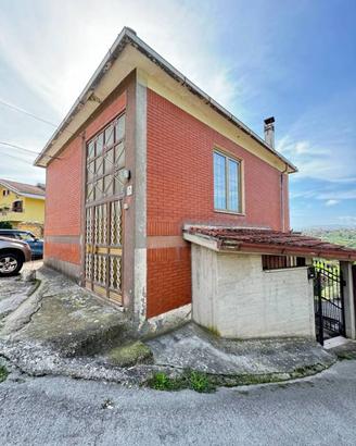 Villa di 100 m² con 3 locali a Boville Ernica
