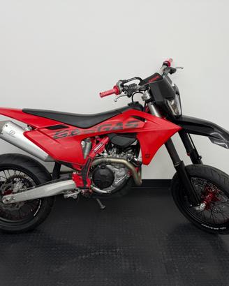 GASGAS MC 450 F 2025 MOTARD TARGATO A2