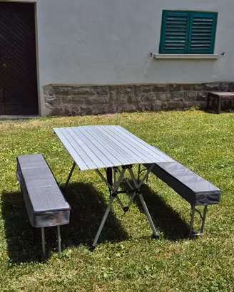 Tavolo + 2 panche da campeggio Brunner