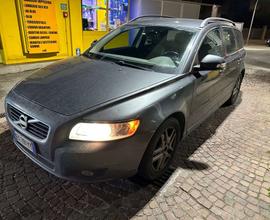 VOLVO V50 V50 1.6 d2 R-design 115cv tg. EK281YY