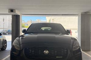JAGUAR E-PACE 2.0D 163CV AWD R-DYNAMIC BLACK