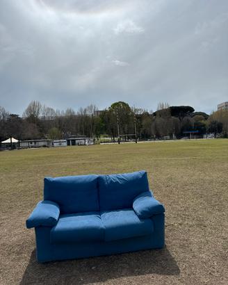 Divano 2 posti gratis