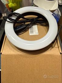 Ring Light LED – Nuova, mai usata.