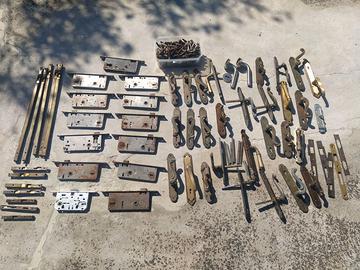 Ferramenta vintage per porte e finestre.