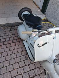 Vespa faro basso