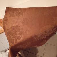 tovaglia in tessuto antimacchia 