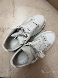 Alexander McQueen Oversized Sneaker
