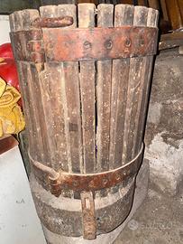 Torchio da incasso angolo antico anno 1900
