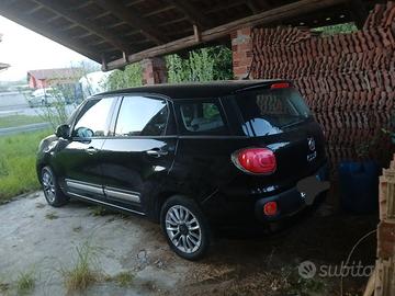 auto con problemi al motore