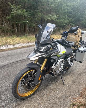 Voge valico 900 dax