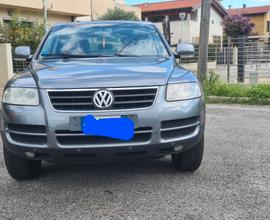 VOLKSWAGEN Touareg - 2004