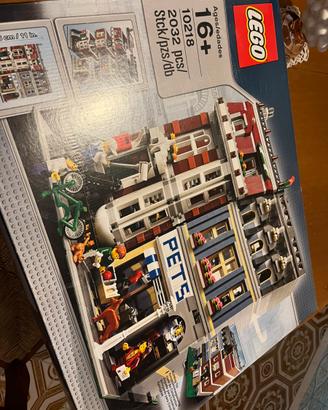 Lego pet shop 10218