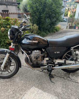 Moto Guzzi V35 II perfettamente marciante