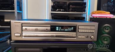 Lettore CD Onkyo DX-6810