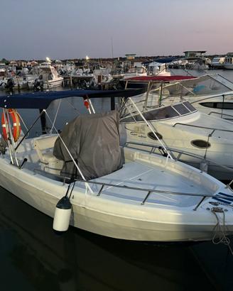 Barca Open 6.90 mt con Honda 90CV 4T