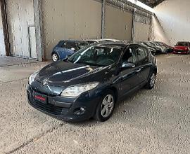 Renault Megane Mégane 1.5 dCi 110CV Dynamique-2009