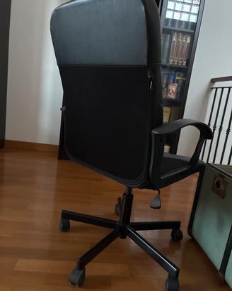 Sedia da ufficio girevole con braccioli