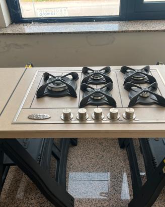Piano cottura in ceramica