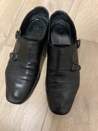 Scarpe uomo con fibbie in pelle