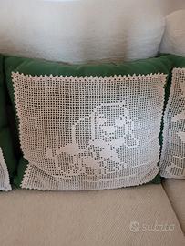 cuscino fatto a a mano da divano