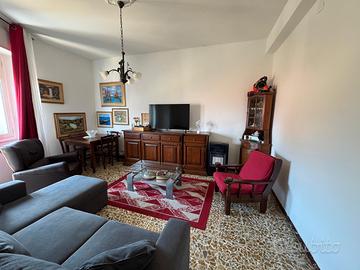 Appartamento due letto con cantina