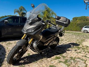 HONDA X-ADV 750 – Anno 2018 – 57.000 km