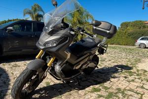 HONDA X-ADV 750 – Anno 2018 – 57.000 km