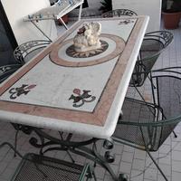 tavolo da giardino .in marmo 
